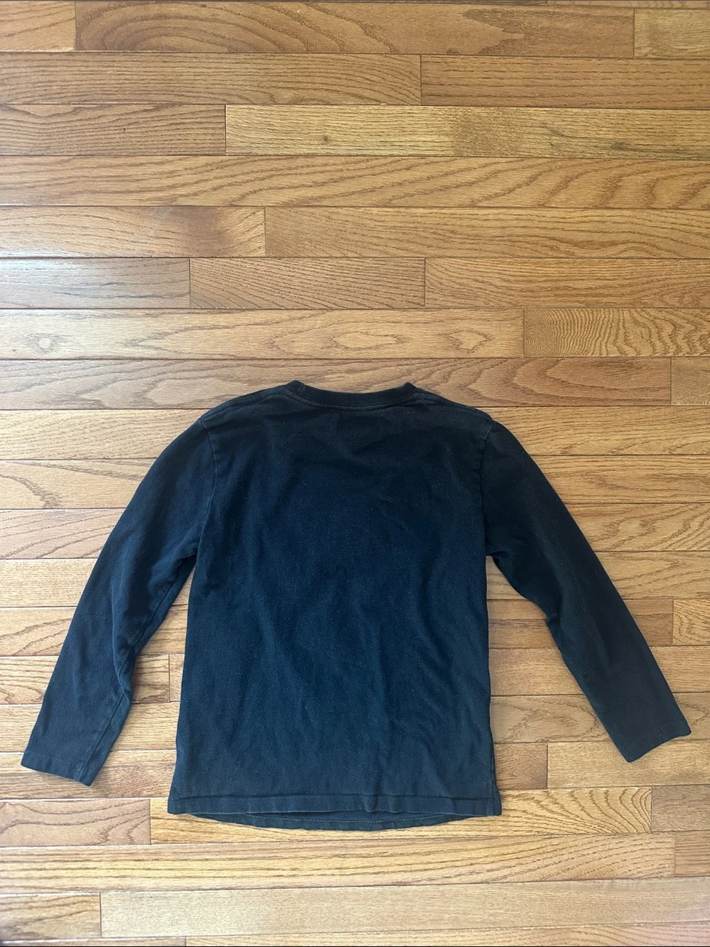 💀GAP kids Black Long-Sleeve Tee with Neon Yellow-Outlined Skull medium youth
